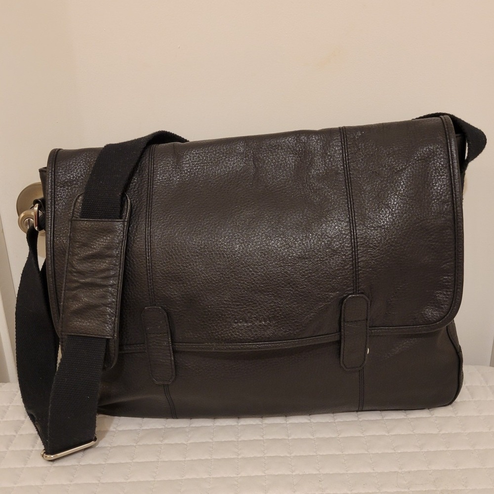 Cole Haan‎ Wayland Black Pebbled Leather Laptop Messenger Bag Satchel Corporate